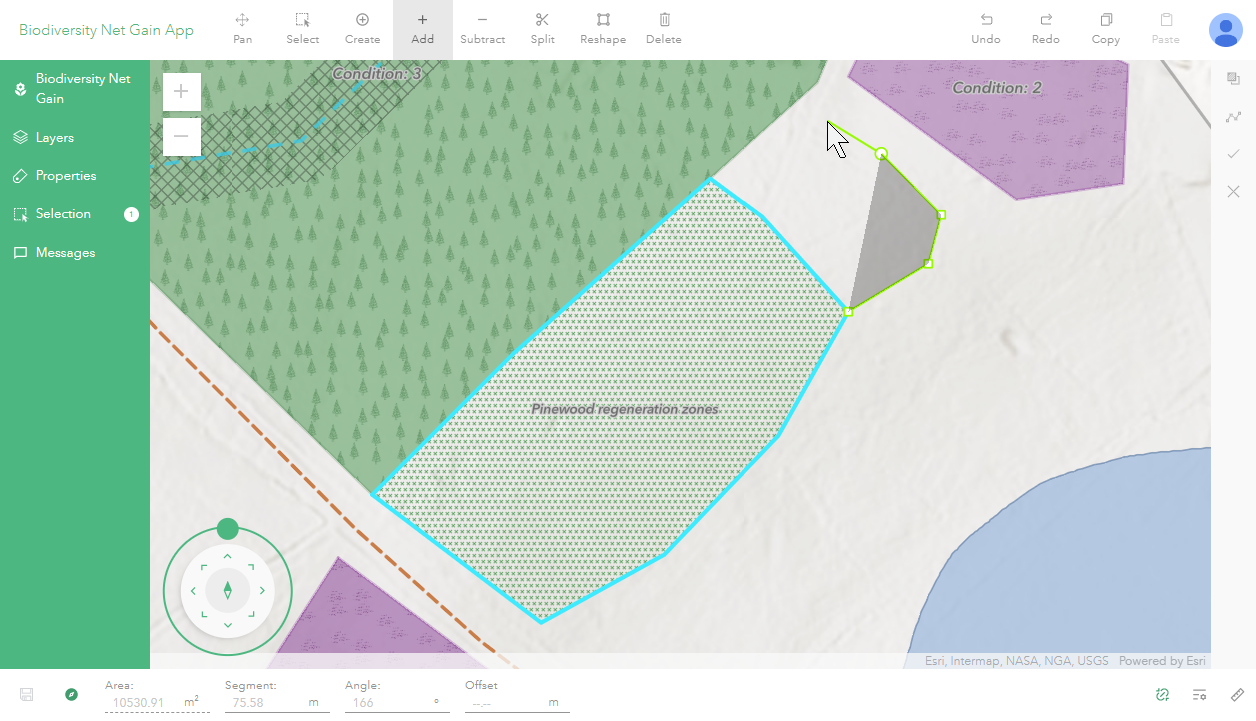 A gif of a polygon being drawn on a map in a Sweet for ArcGIS app.